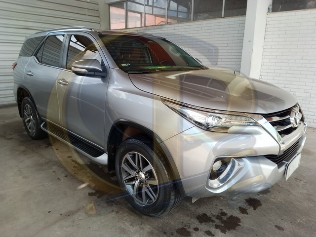 TOYOTA Hilux SW4 2.8 16V 4P SRX 4X4 TURBO DIESEL AUTOMÁTICO 2016